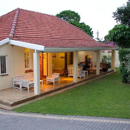 Coweys Corner Bed & Breakfast Durban Exterior photo