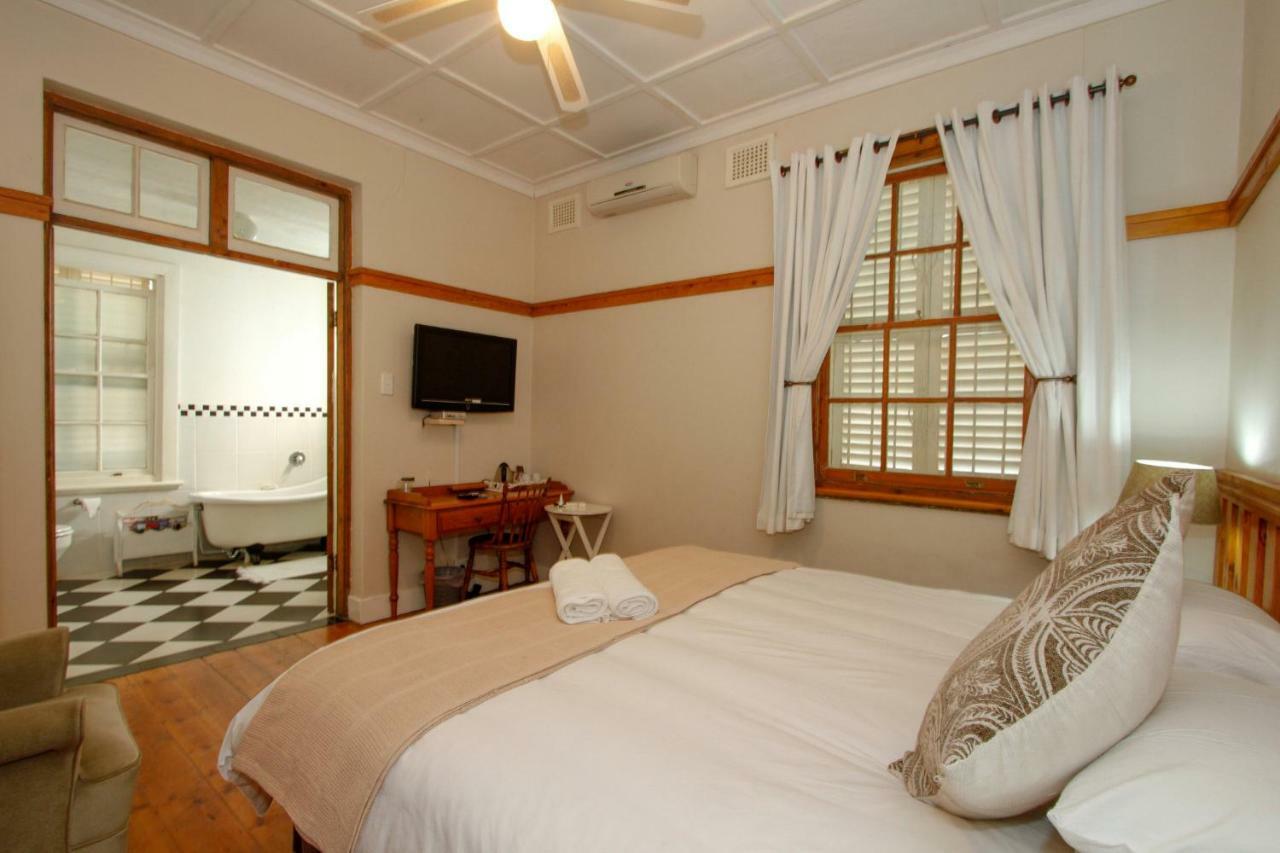 Coweys Corner Bed & Breakfast Durban Exterior photo